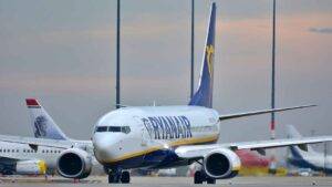 Ryanair-Turismo-Coronavirus-Enfermedades_infecciosas-Infecciones-Turismo_513959567_157929536_1706x960