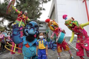 839d9718-5dd1-4f2c-b352-d6b4d499bf5f-1