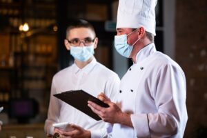 The,Chef,Conducts,A,Briefing,Of,Employees,In,The,Restaurant