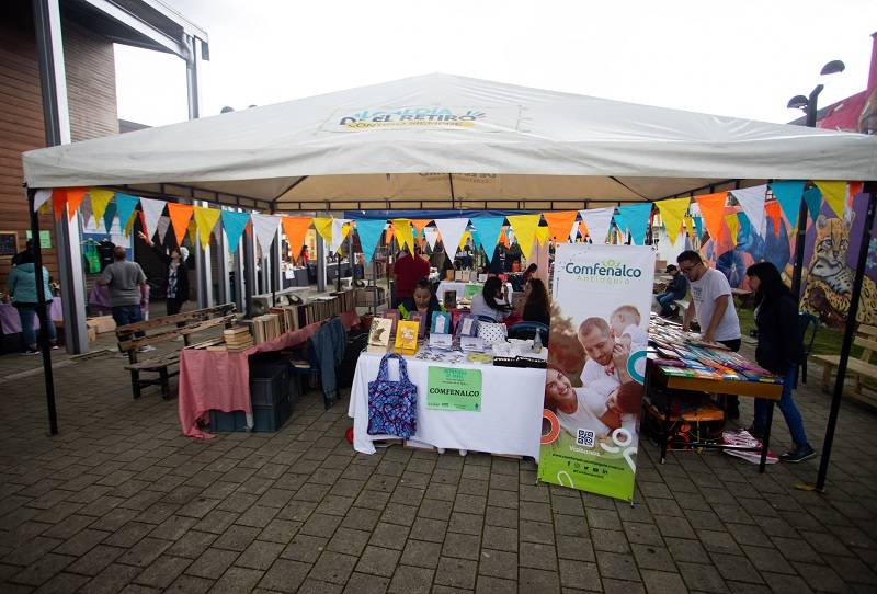 Actividades-de-Comfenalco-Antioquia-en-laFeria-del-Libro-en-El-Retiro-1