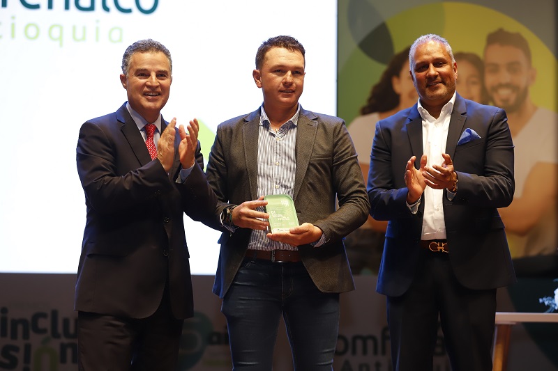 ganador-Edison-Andres-Ramirez-Soluciones-Agroforest-2