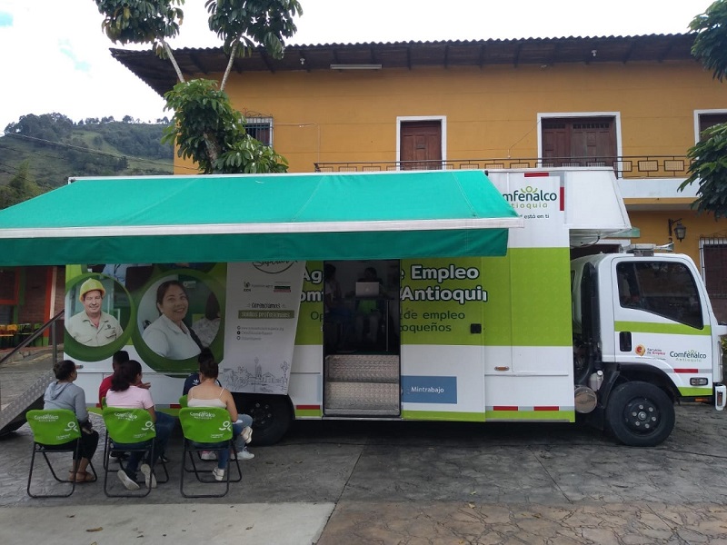 Feria-de-empleo-en-barrios-2