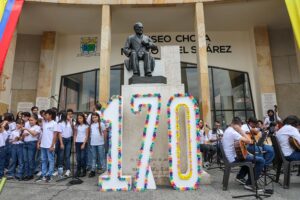 29320_bellanitas-celebraron-natalicio-170-de-marco-fidel-suarez_1024x600
