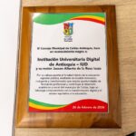 Concejo de Caldas entregó reconocimiento a la IU Digital de Antioquia por su impacto en la transformación de la educación